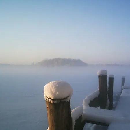 Ferien Am See Schwerin  Buitenkant foto